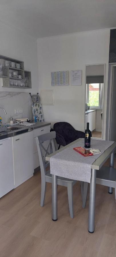 Studio Apartman Tariba Supetarska Draga Exterior foto